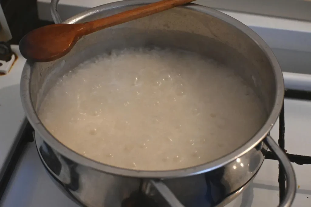 تصویر مرتبط با دستور تهیه شله زرد مجلسی با رنگ طلایی و عطر زعفران