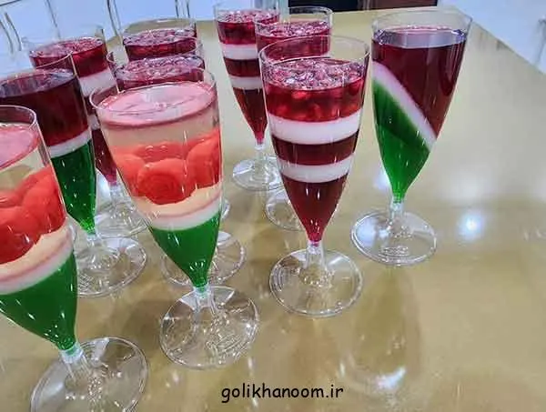تصویر مرتبط با ایده‌های خلاقانه تزیین ژله یلدا برای مدرسه با طرح‌های رنگارنگ