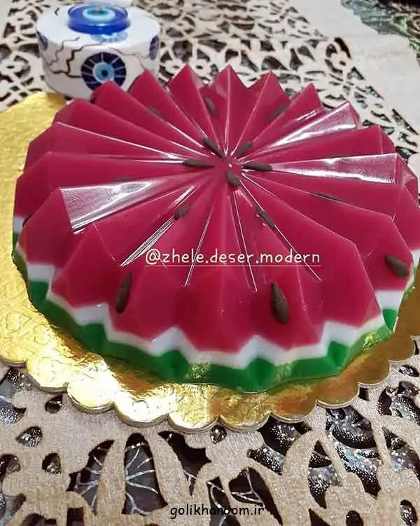 تصویر مرتبط با ایده‌های خلاقانه تزیین ژله یلدا برای مدرسه با طرح‌های رنگارنگ