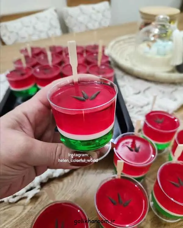 تصویر مرتبط با ایده‌های خلاقانه تزیین ژله یلدا برای مدرسه با طرح‌های رنگارنگ