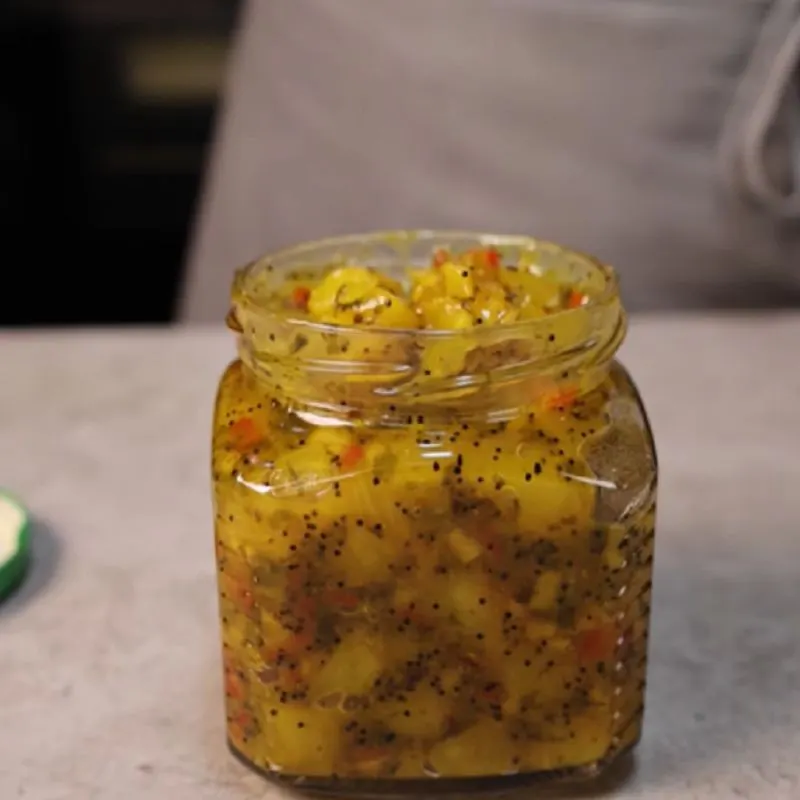 تصویر مرتبط با طرز تهیه چاتنی آناناس؛ چاشنی هندی با طعمی شیرین و ترش متعادل