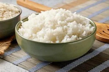 میتوان برنج پخته را گرم؛ برنج پخته را چند بار می توان گرم کرد؟