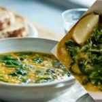 یک کاسه سوپ اسفناج و عدس با ماش خوشطعم و مغذی