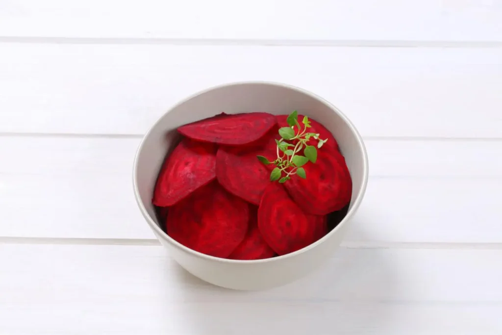 تصویر مرتبط با روش پخت لبو قرمز و خوشرنگ در قابلمه با طعمی شیرین و براق