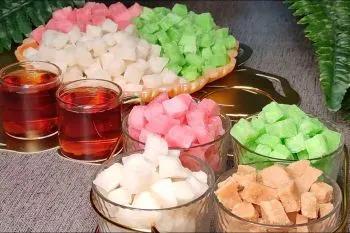 قند رنگی و معطر خانگی؛ قندهای رنگی و طعم دار خانگی مخصوص پذیرایی