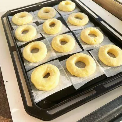 تصویر مرتبط با طرز تهیه دونات خانگی نرم و پفکی در ماهیتابه بدون نیاز به فر
