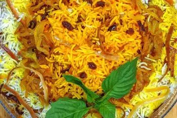 مواد اولیه رشته پلو با قیسی و زعفران