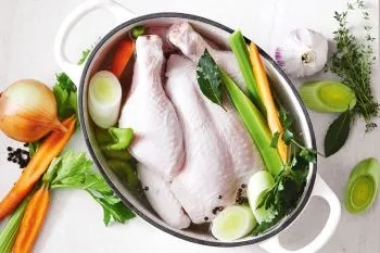آموزش استفاده از عصاره مرغ و گوشت در آشپزی
