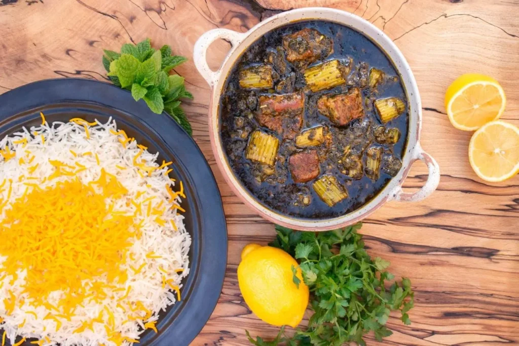 تصویر مرتبط با خورش کرفس ترش و شیرین؛ طعمی متفاوت و خوشعطر برای مهمانیها