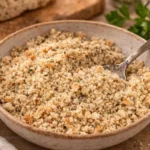 پودر سوخاری خانگی در کنار نان خشک و ادویه‌های معطر