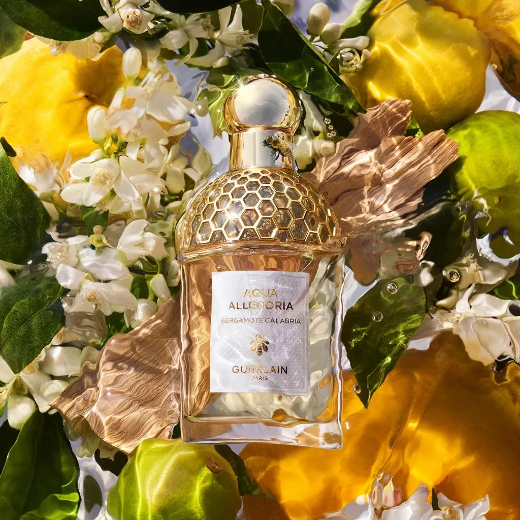 بطری عطر Nishane Wūlóng Chá با رایحه مرکباتی و چای مانند