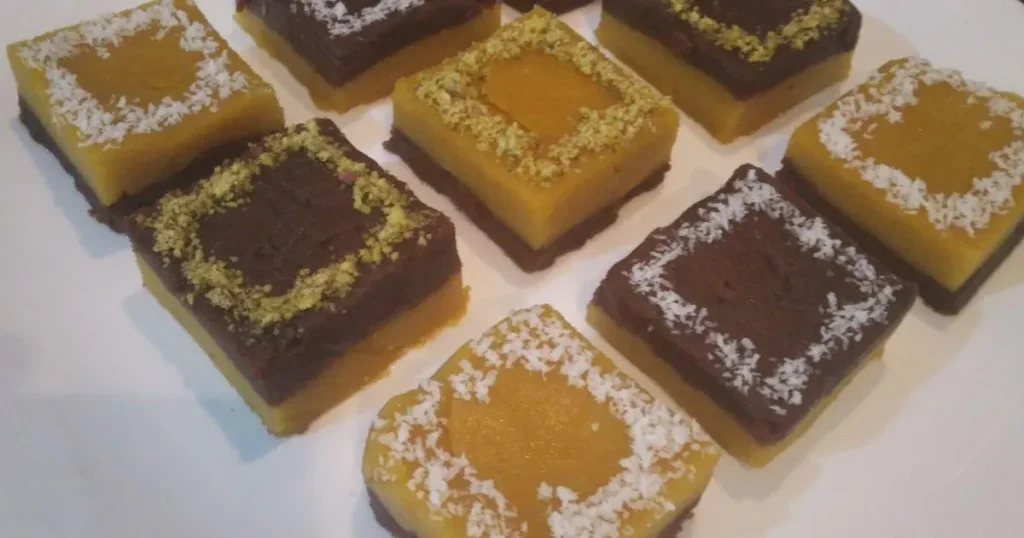 تصویر مرتبط با طرز تهیه حلوای سه رنگ مجلسی با طعمی بی‌نظیر و ظاهری چشم‌نواز