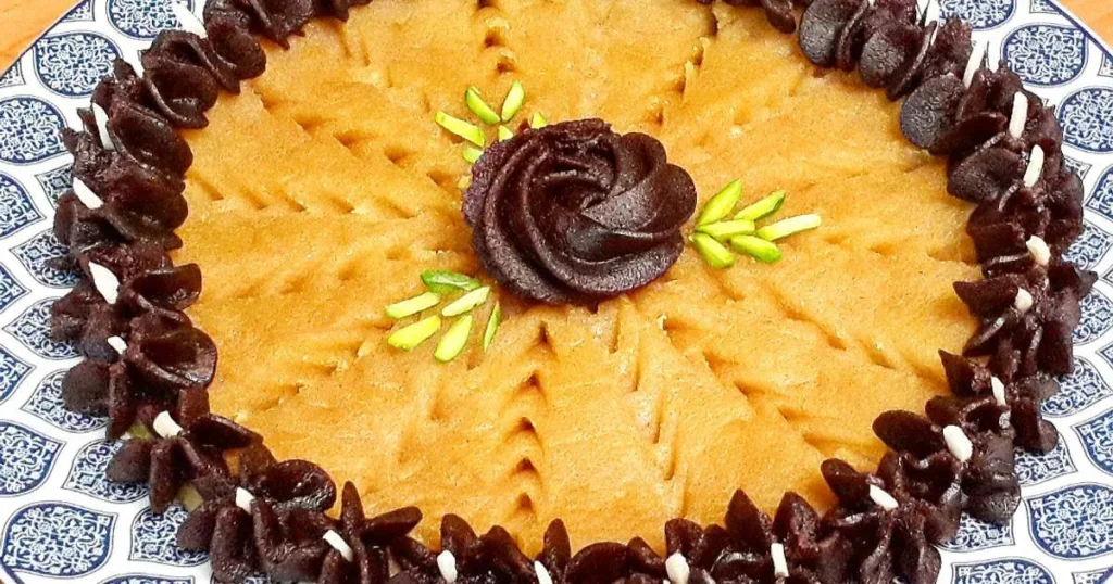 تصویر مرتبط با طرز تهیه حلوای سه رنگ مجلسی با طعمی بی‌نظیر و ظاهری چشم‌نواز