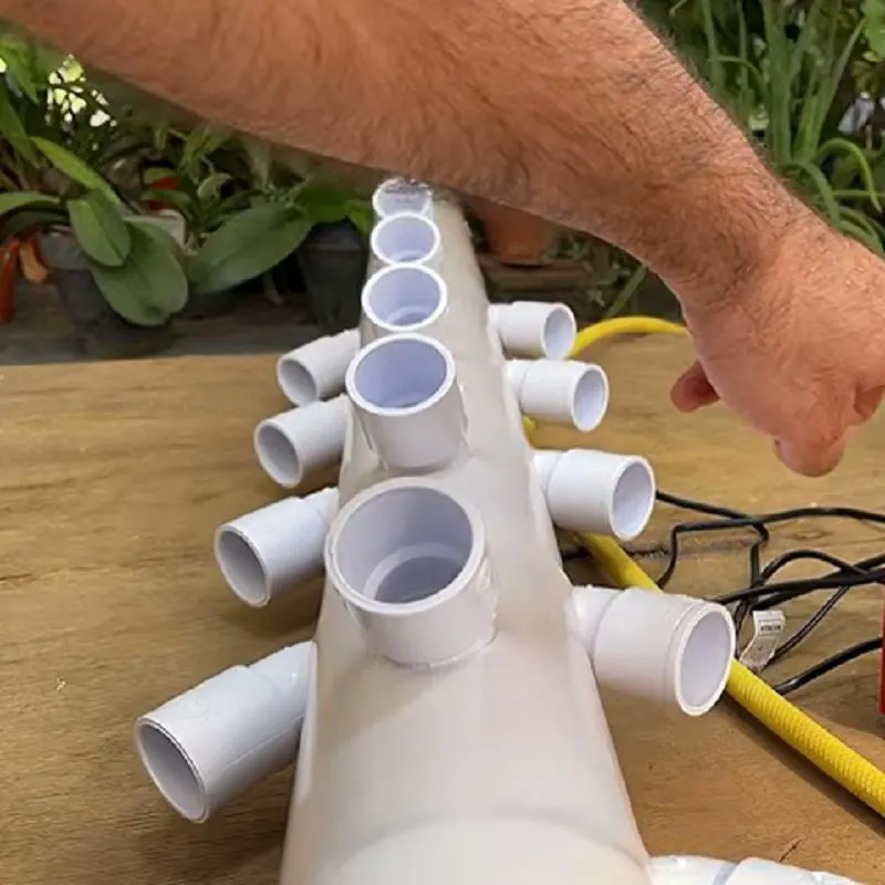 مخزن محلول غذایی و تثبیت پایه لوله PVC