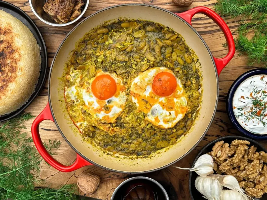 تصویر مرتبط با طرز تهیه قلیه تخم مرغ جنوبی با طعمی ترش و معطر