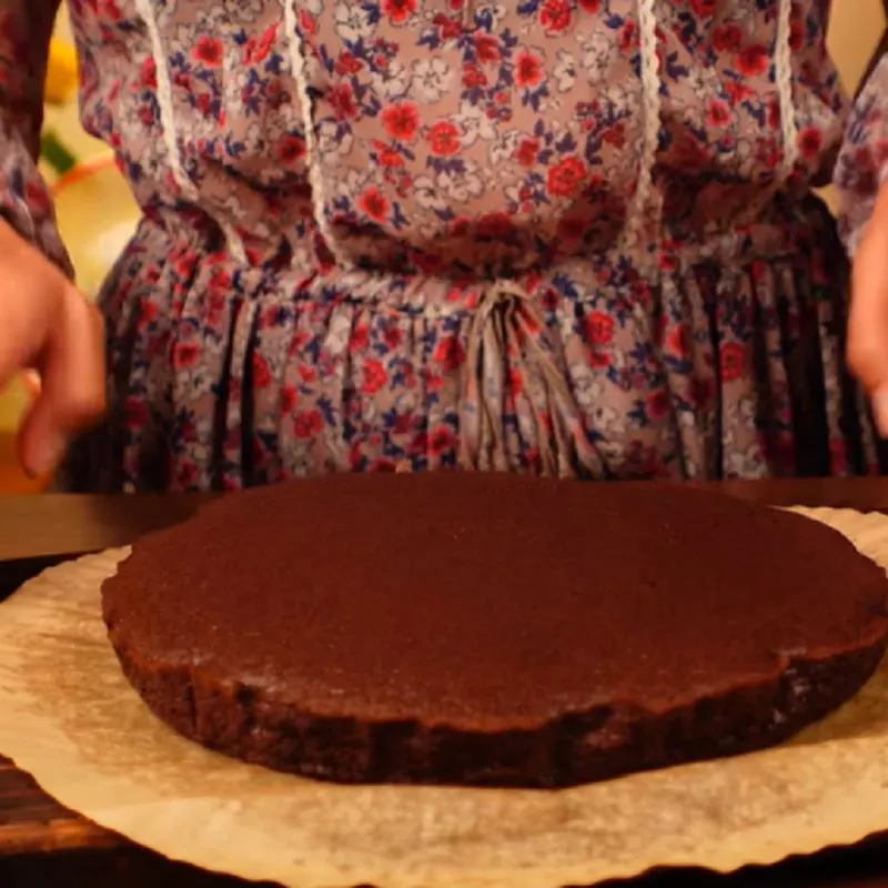 تصویر مرتبط با طرز تهیه کیک شکلاتی سه مادهای بدون آرد و شکر در ایرفرایر