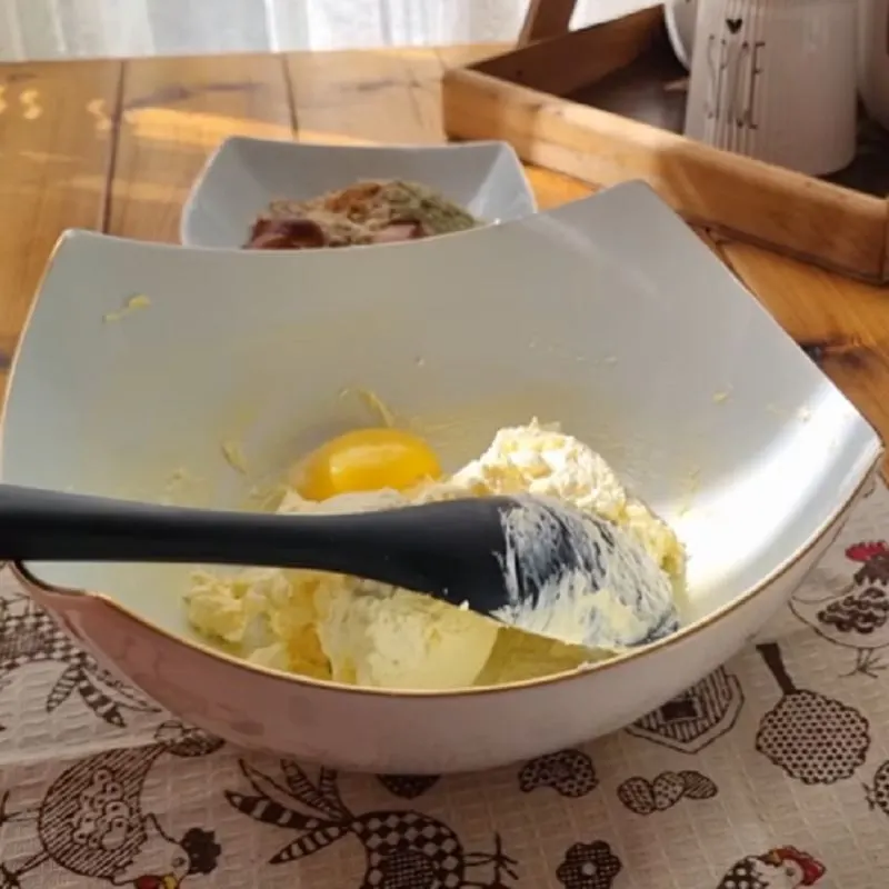 خمیر نرم و مناسب برای قطاب