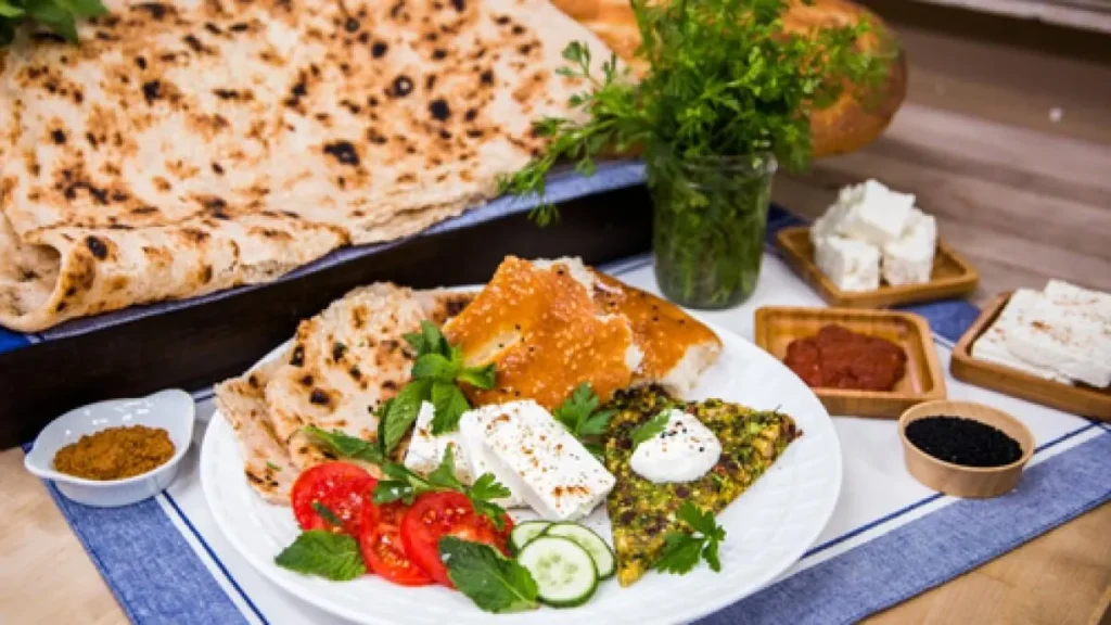 تصویر مرتبط با کوکوی نان؛ راهی ساده و خوشمزه برای استفاده از نانهای مانده