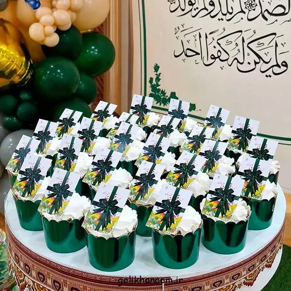 تصویر مرتبط با ایده‌های خلاقانه کاپ کیک برای جشن قرآن با تم سبز و سفید