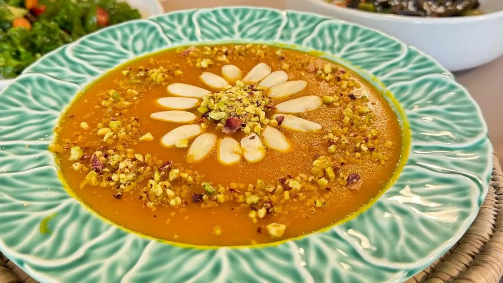دستور تهیه حلوای خرمالو خوش‌رنگ؛ حلوای خرمالو با رنگ نارنجی و تزیین
