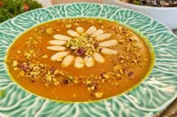 دستور تهیه حلوای خرمالو خوش‌رنگ؛ حلوای خرمالو با رنگ نارنجی و بافت ن