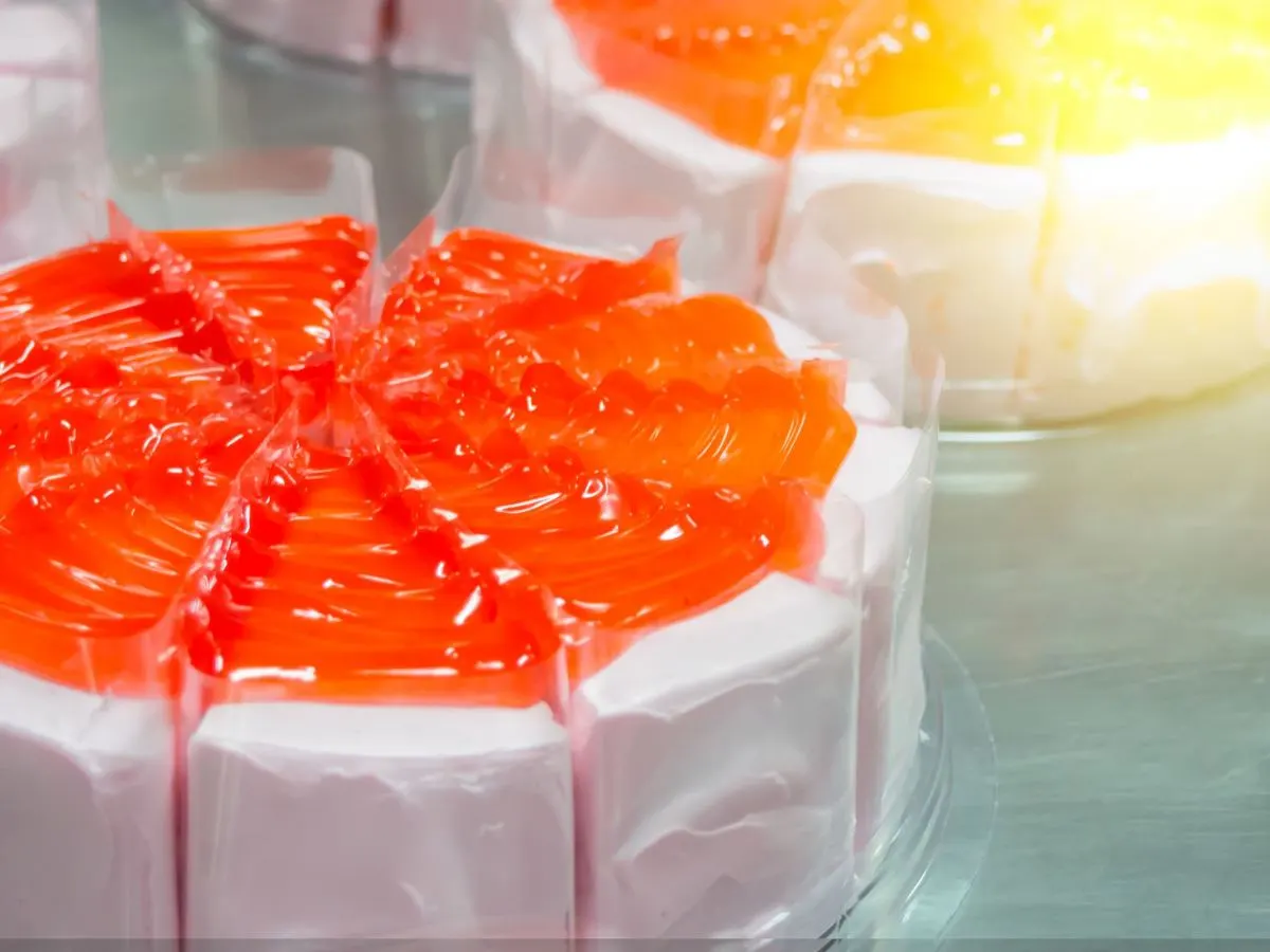 ژل کیک در قنادی؛ ژل کیک و کاربرد آن در بهبود بافت و تزئین کیک