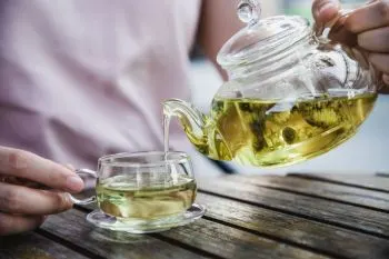 خواص چای سبز برای پوست؛ فواید چای سبز برای پوست