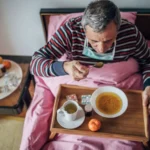 تغذیه مناسب در دوران عفونت؛ تصویر مرتبط با تغذیه و نوشیدنی مناسب در د